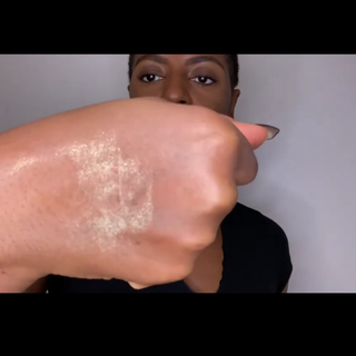 1-Step Glow Glitterstick – Moisturizing Shimmer for Radiant, On-the-Go Glow