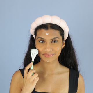 LUNAESCENT Touch-Free Skincare Applicator Set with Silicone Pads & Gold Spatula